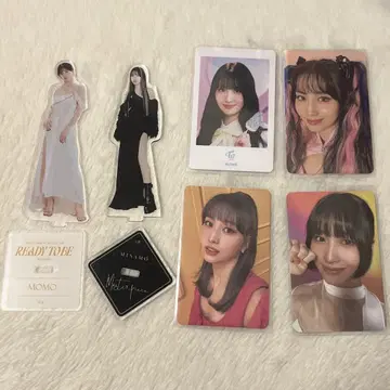 TWICE 허벅지 아크릴 스탠드 & 트레이딩 카드