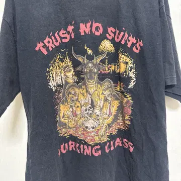 LURKING CLASS Trust No Suits 티셔츠 M 사이즈