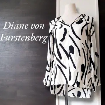 DIANE VON FURSTENBERG 실크 100 모노톤 컷 아웃