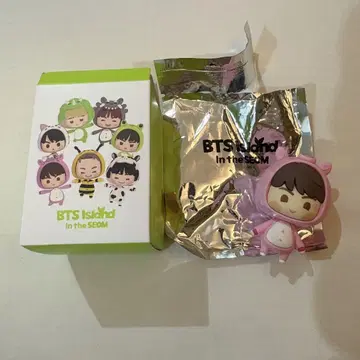 BTS FESTA Island 피규어 / Jin + 키링