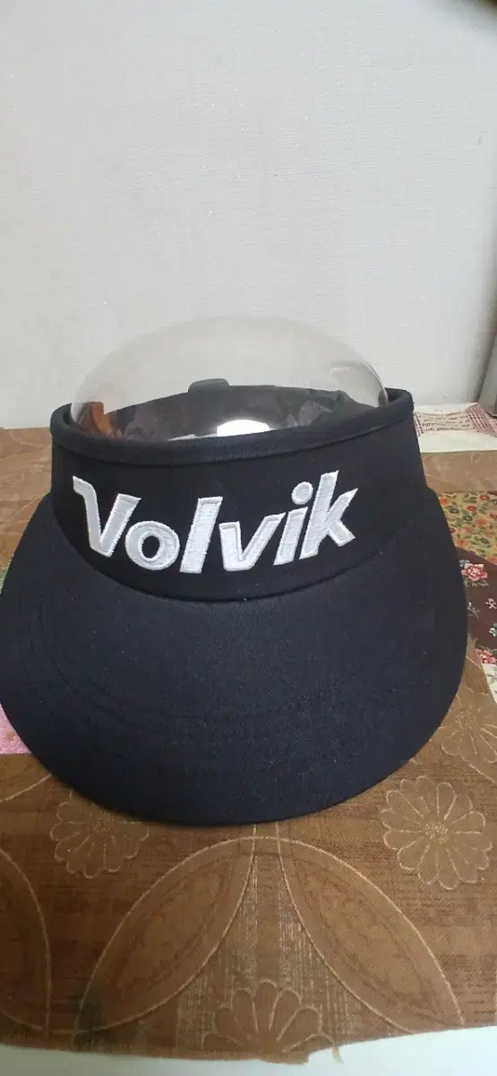 Volvik Golf Wear Cap Hat, One Size Fits All, Adjustable, Highly Recommended Design, Worn a Few Times