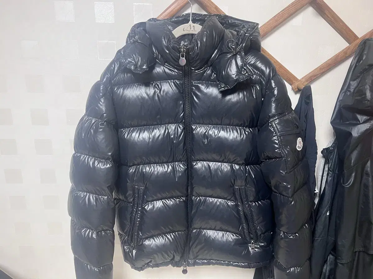 Moncler maya size 3