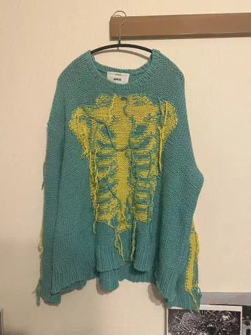 amok /Bone/knit 스웨터