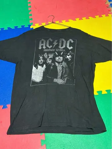 AC/DC 밴드 티셔츠 밴 티 L 사이즈 반팔 티셔츠 블랙