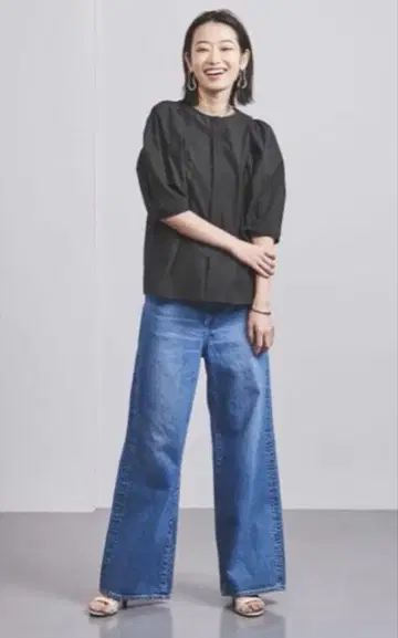 UNITED ARROWS 개더 볼륨 슬리브 블라우스