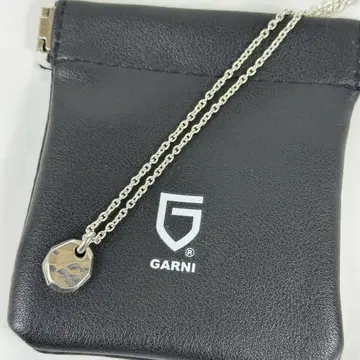 새상품급 GARNI 크로케리 목걸이 실버 925 브랜드 가방 포함