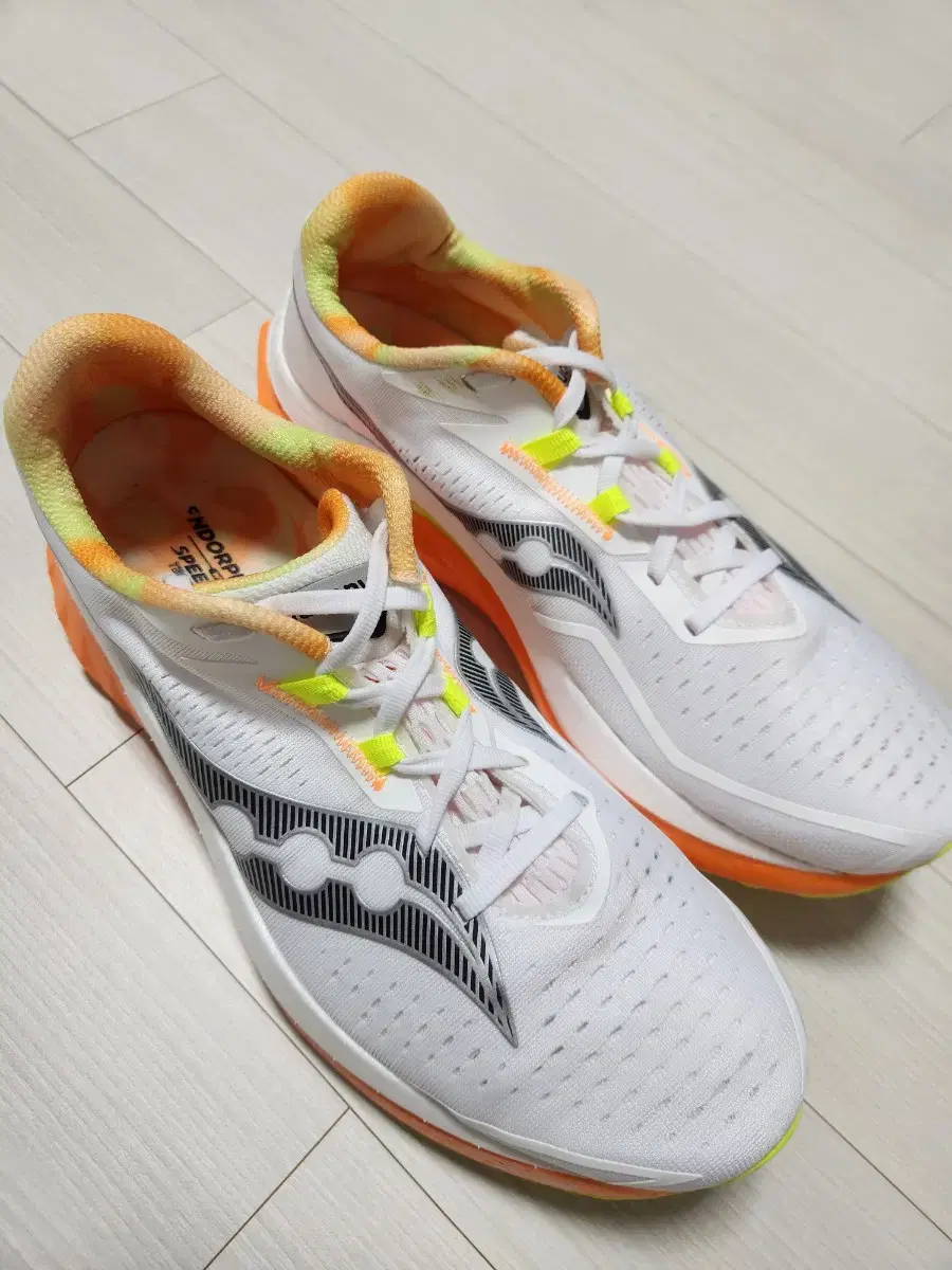 Saucony Endorphin Speed 4 275