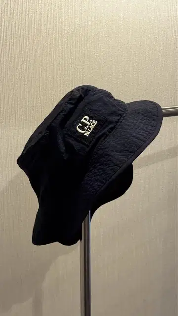 CP Company x PALACE 스케이트보드 버킷 햇
