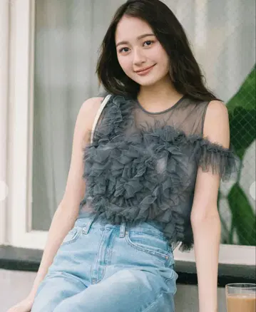 코코딜 튤 블라우스 1회만 사용