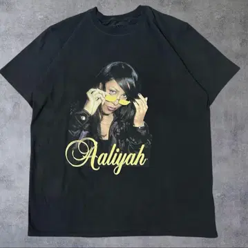 Aaliyah 그래픽 티셔츠 블랙