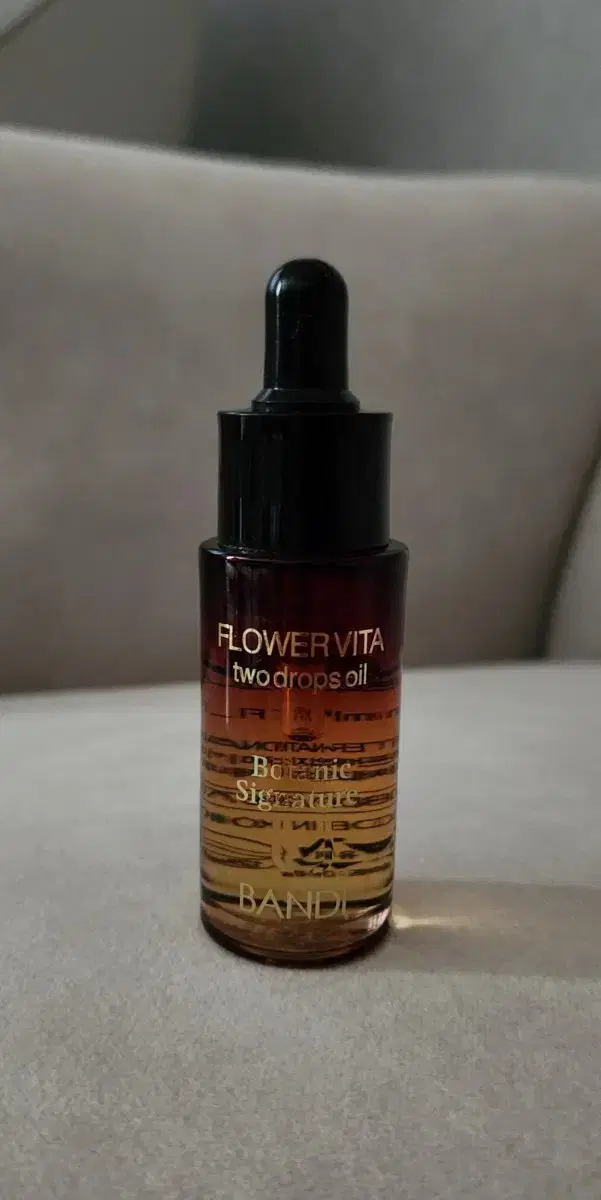 Bandi Flower Vita Two Drops Oil (Botanic Signature / Approximately 1/3 Used / Free Shipping)