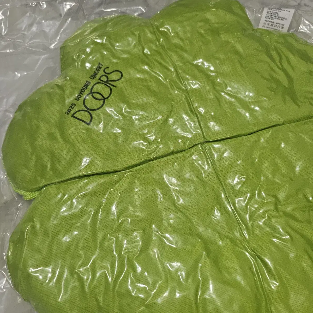 doyoung ドヨン Doors クローバークッション Doyoung Doors solo concert four-leaf clover cushion sealed