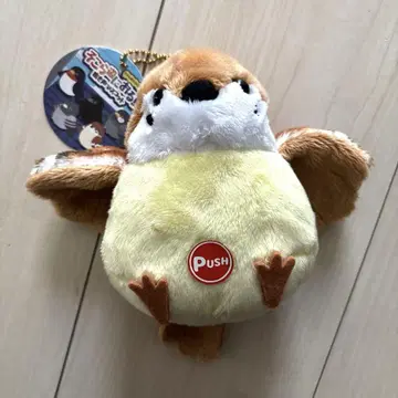그 주변에 있는 새의 울음소리 마스코트 봉제 인형 참새
