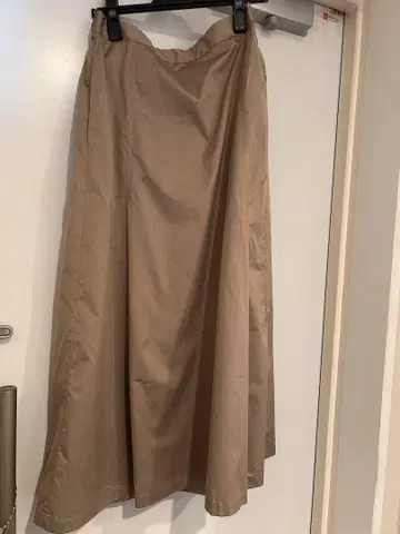 갤러리 바이 롱 스커트