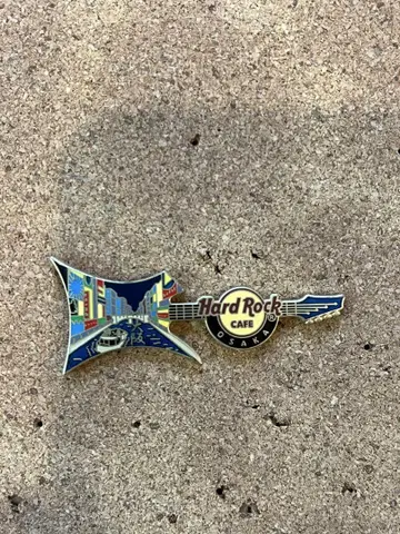 Hard Rock Cafe Osaka 핀 배지
