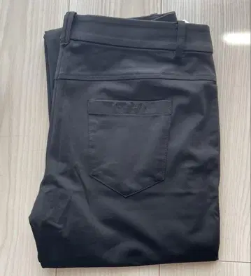 레오나르 스포츠 바지 블랙