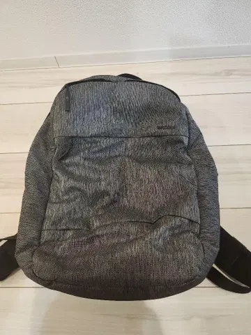 Incase 백팩 그레이