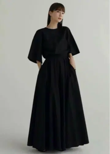 louren [즉시 완판] 볼륨 플레어 드레스
