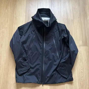 데상트 ALLTERRAIN CREAS 블랙 마운틴 후드티