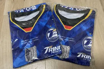진격의 거인 오이타 트리니타 30주년 기념 셔츠 2장 세트