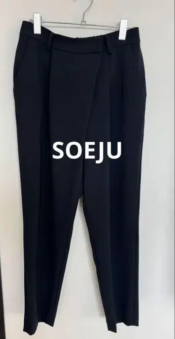 SOEJU 턱 팬츠 M 네이비 새상품급