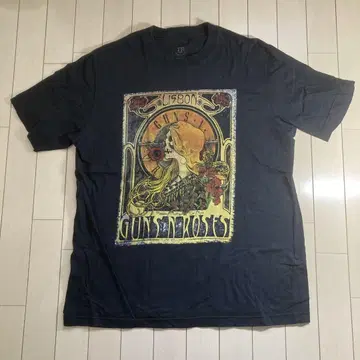 GUNS N' ROSES - 2017 리스본 공연 티셔츠 XL