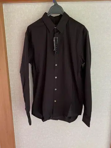띠어리 블랙 긴팔 셔츠 택 포함 새상품 사이즈 38