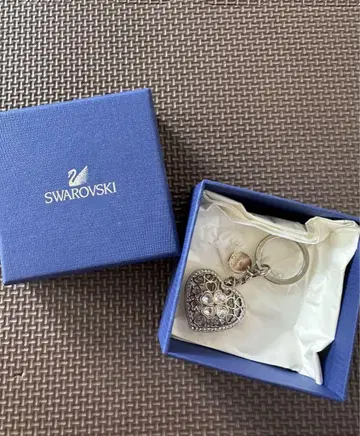 SWAROVSKI 하트 모양 키링