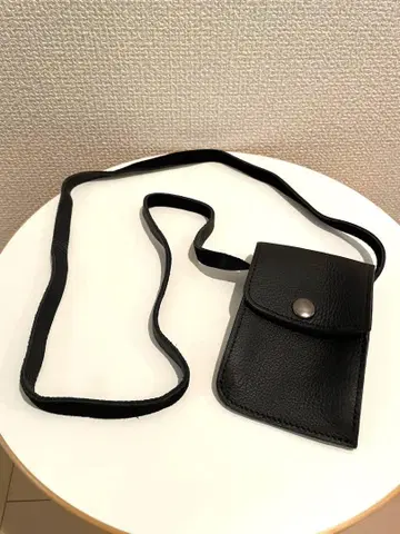 MHL. / GRAIN LEATHER 가죽 미니 숄더백