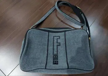 페이러 숄더백