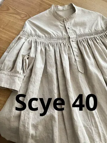 Scye 핀턱 린넨 퍼프 슬리브 블라우스 베이지 40