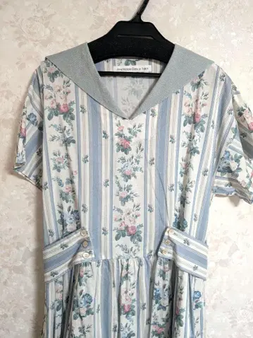 JaneMarple  pale roses 마린 컬러 드레스