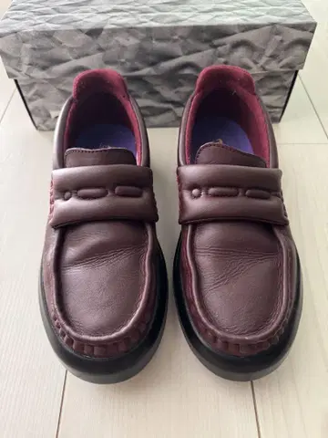 wander etc. 버건디 로퍼