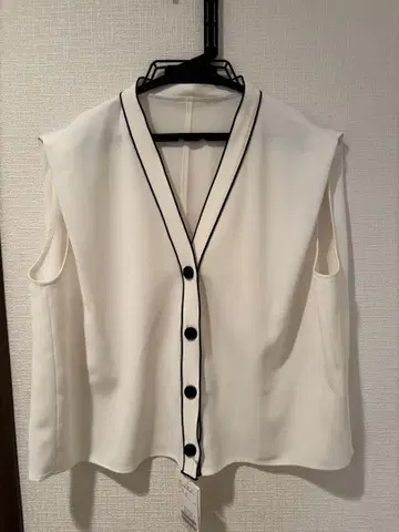 노블 블라우스