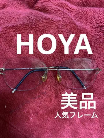 HOYA 인기 프레임. 현재 패션 안경으로 사용되고 있습니다.