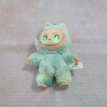 THE MONSTERS 빛나는 눈 봉제 인형