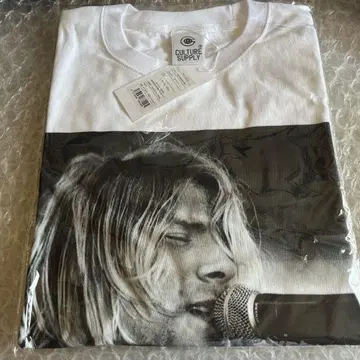 커트 코베인 NIRVANA 사진 티셔츠 L