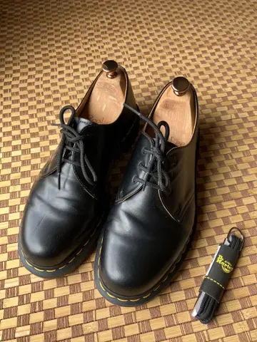 Dr. Martens 블랙 가죽 신발 43EU 27.5cm
