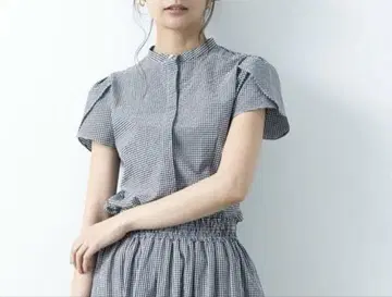 아메노치하레 튤립 슬리브 블라우스