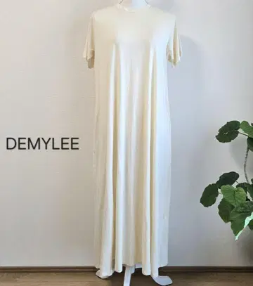 DEMYLEE 데밀리 론 헤르만 플레어 원피스 A 라인 티셔츠
