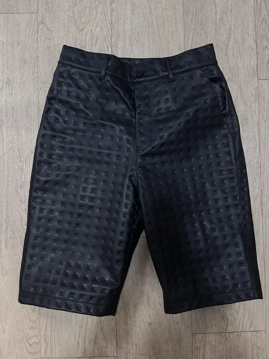 Kanghyuk Leather Airbag Jorts M