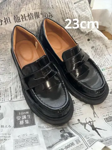 유니클로 C 로퍼 23cm