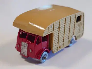 MATCHBOX No.35 MARSHALL HOUSE BOX