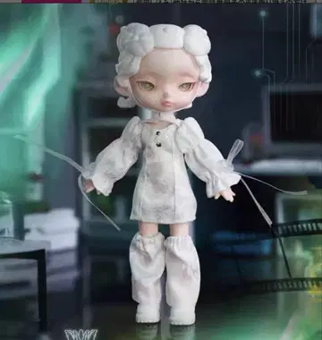 LAURA POPMART 흑백 스펙트럼