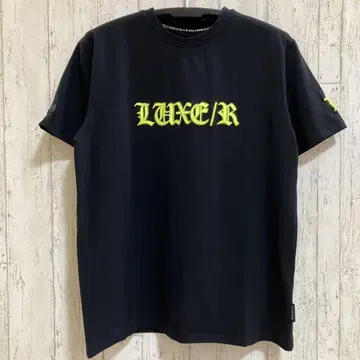 LUXE/R 하이 메쉬 프린트 코드 자수 반팔 티셔츠