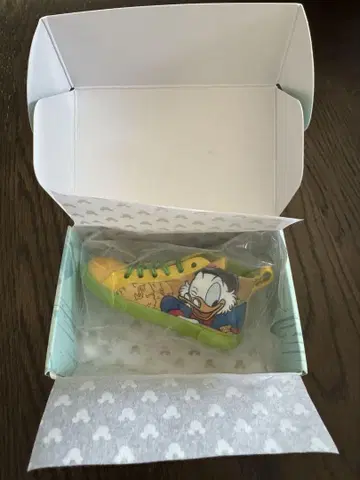 디즈니 캐릭터 시크릿 피규어 Disney Lacers
