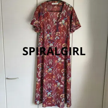 새상품급 SPIRALGIRL 페이즐리 꽃무늬 맥시 셔츠 원피스