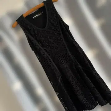 Desigual 블랙 슬리브리스 원피스 L 사이즈