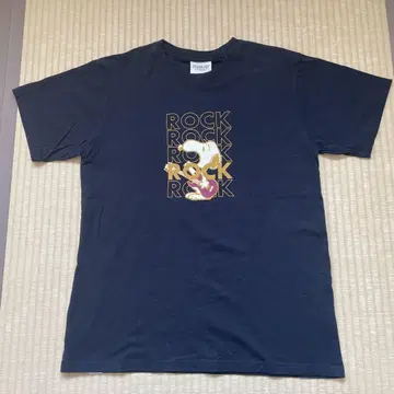 스누피 티셔츠 PEANUTS 로프트 SNOOPY 반팔 티셔츠 ROCK