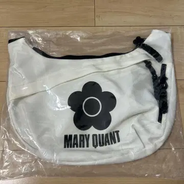 MARY QUANT 숄더백 화이트